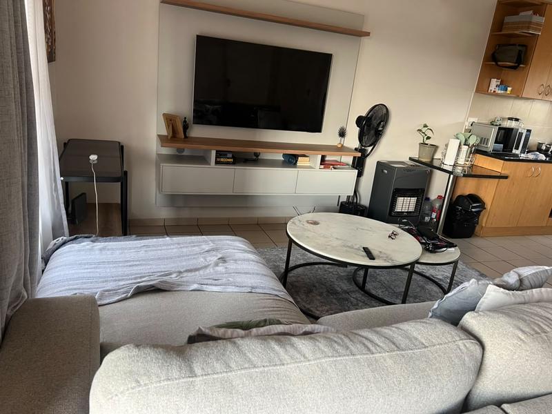 To Let 2 Bedroom Property for Rent in Lansdowne Western Cape
